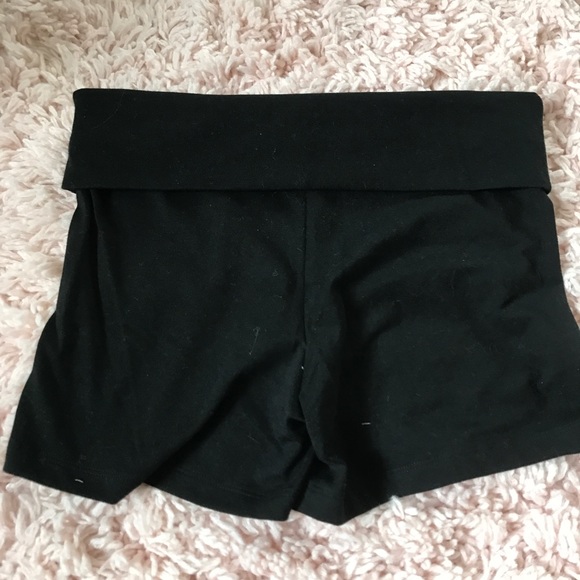 ⬇️VS Stripe Accent Yoga Shorts! - Picture 2 of 3